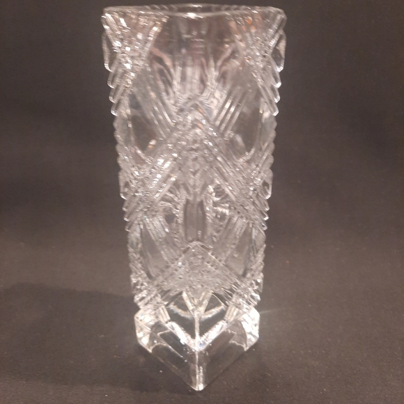 Avon 1980 Fostoria 6" Square Glass Bud Vase ~ Crosshatch Diamond Pattern - Picture 3 of 8